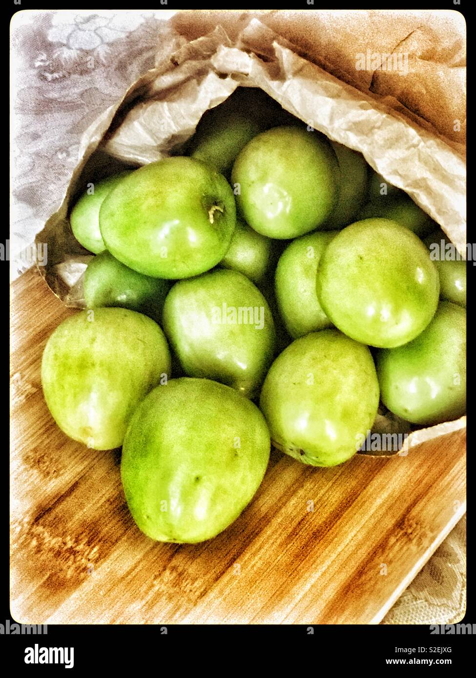 Chinese Apple :Ziziphus mauritiana, known also as Ber, kunazi, jujube, Indian plum, Regi pandu, Belong to the family Rhamnaceae. Stock Photo