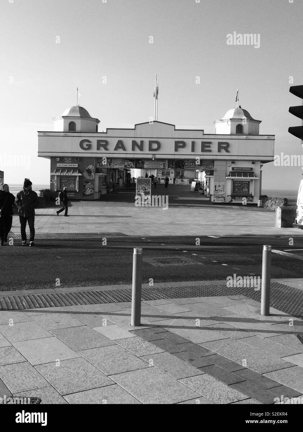 Black and white photo of the Pier entrance in Weston-Super-Mare, Somerset Stock Photo