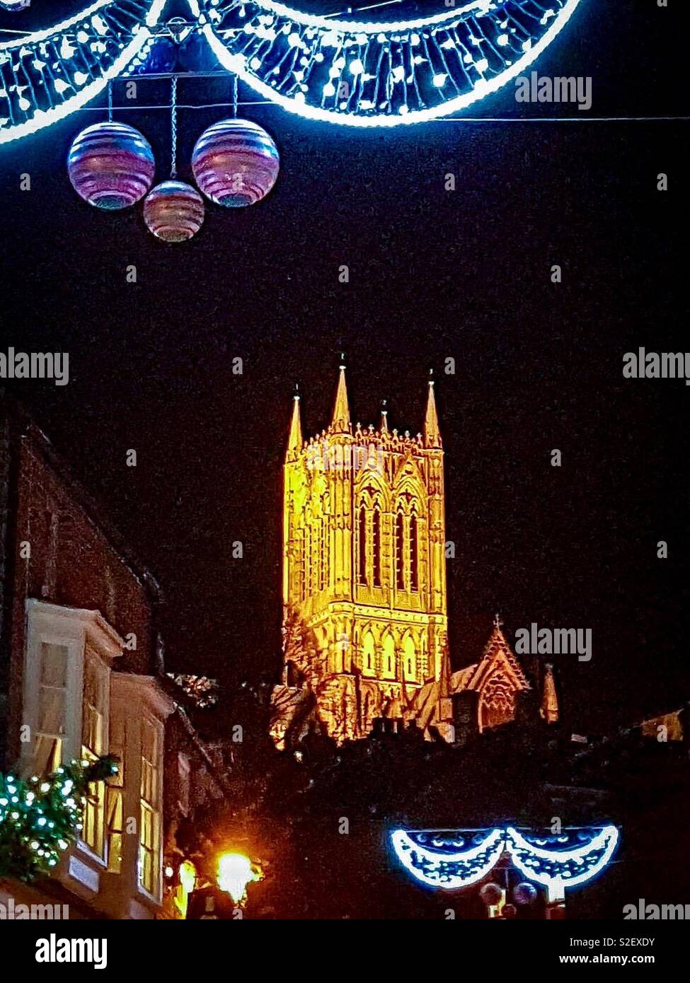 Lincoln Catherdral Christmas Stock Photo Alamy