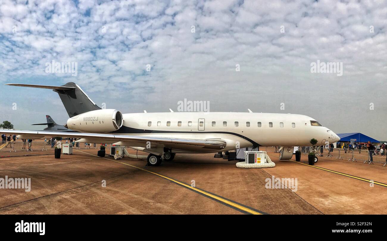 Download Bombardier Global 5000 High Resolution Stock Photography And Images Alamy PSD Mockup Templates