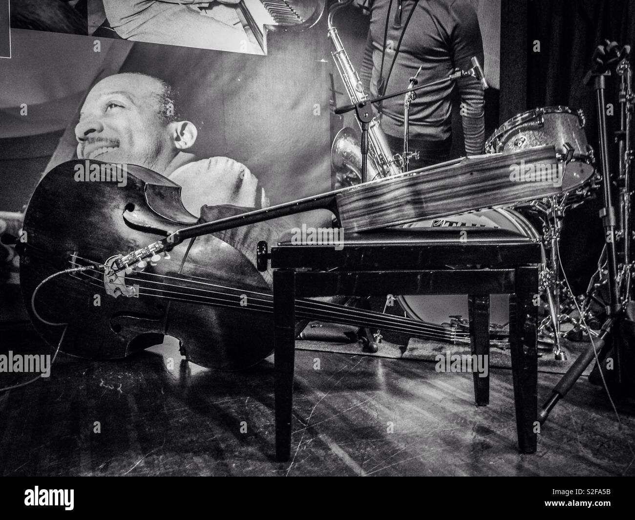 Jazz club black white hi-res stock photography and images - Alamy