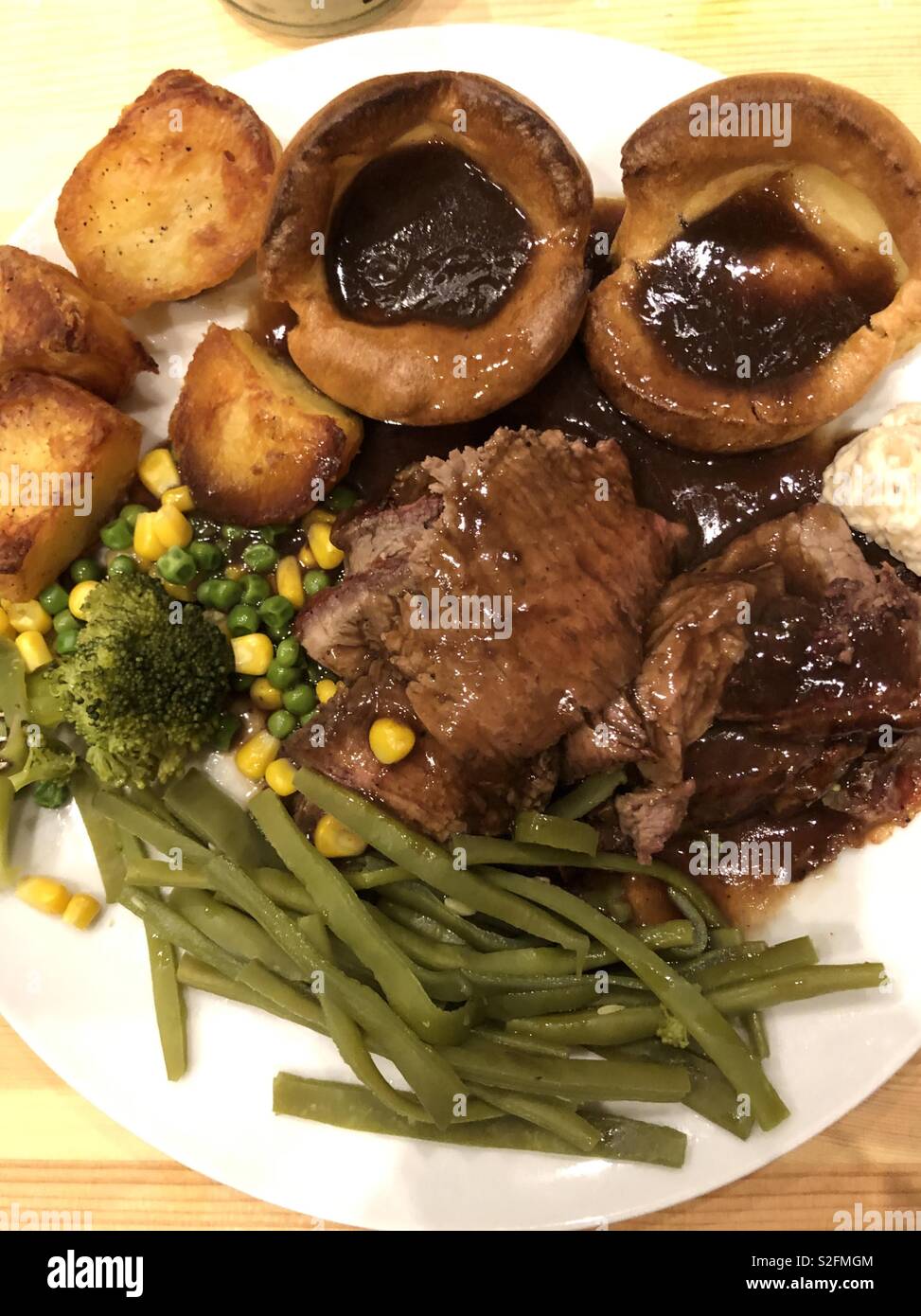 Roast Beef Dinner Stock Photo Alamy