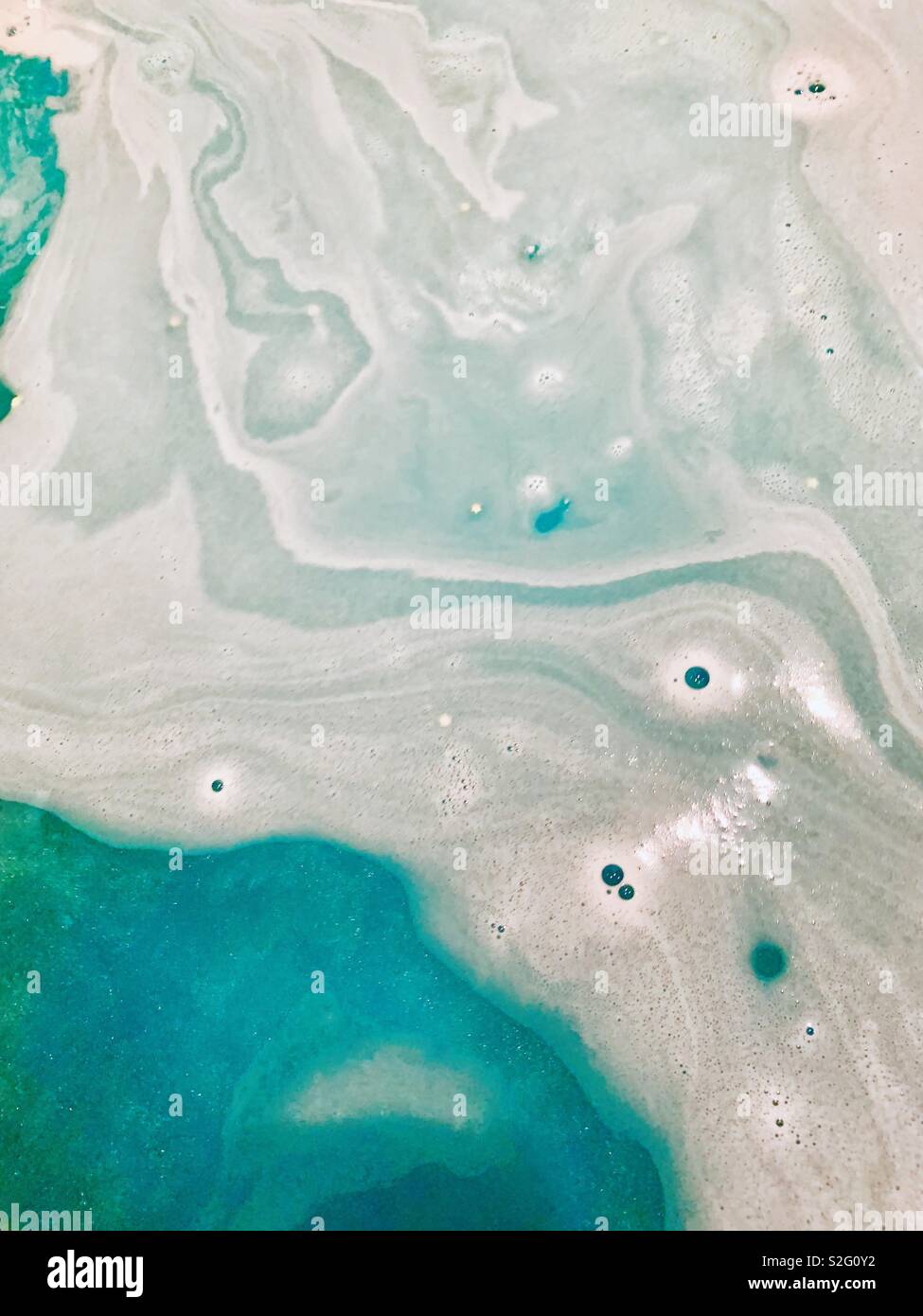 Blue bath feels Stock Photo Alamy