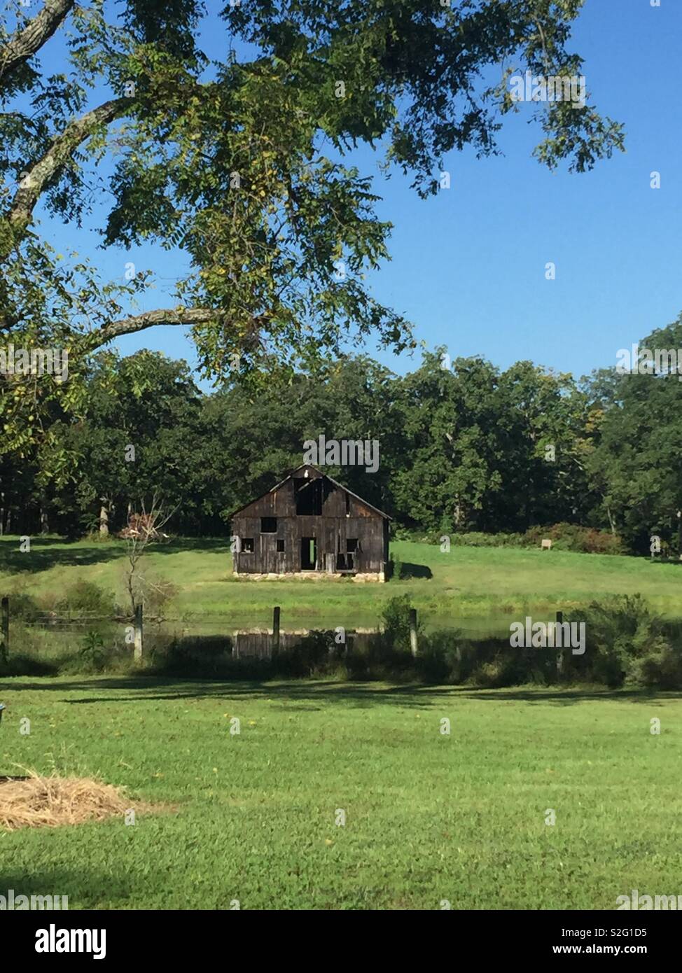 Historic barn hi-res stock photography and images - Alamy