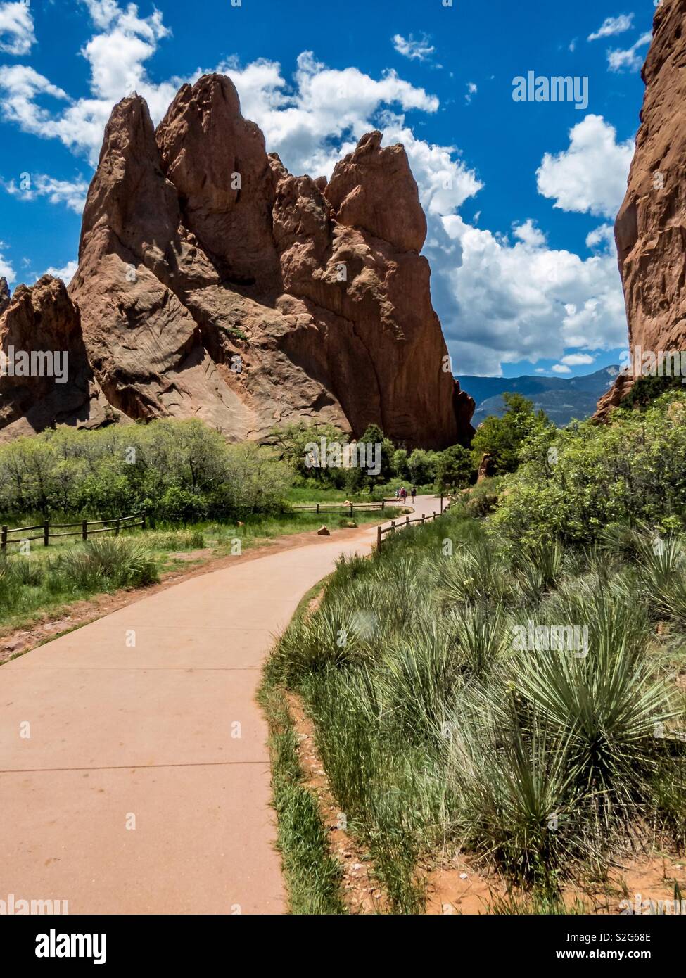 Red Rocks Walking Path Colorado Stock Photo - Alamy