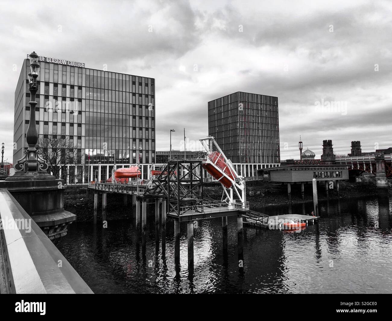 Glasgow College. River Clyde. Glasgow. Scotland. UK Stock Photo Alamy