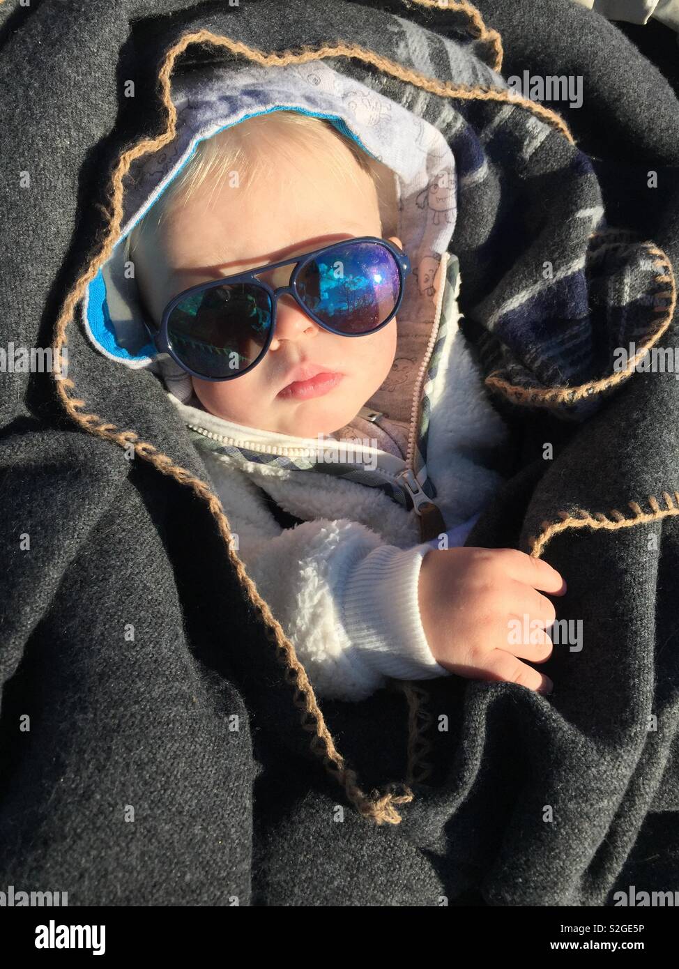 Cool baby in sunglasses Stock Photo - Alamy