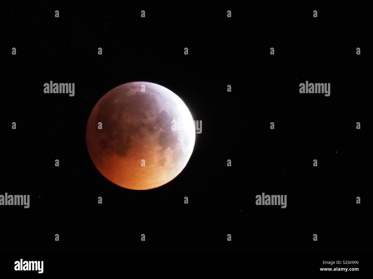 Blood moon total lunar eclipse hi-res stock photography and images - Alamy