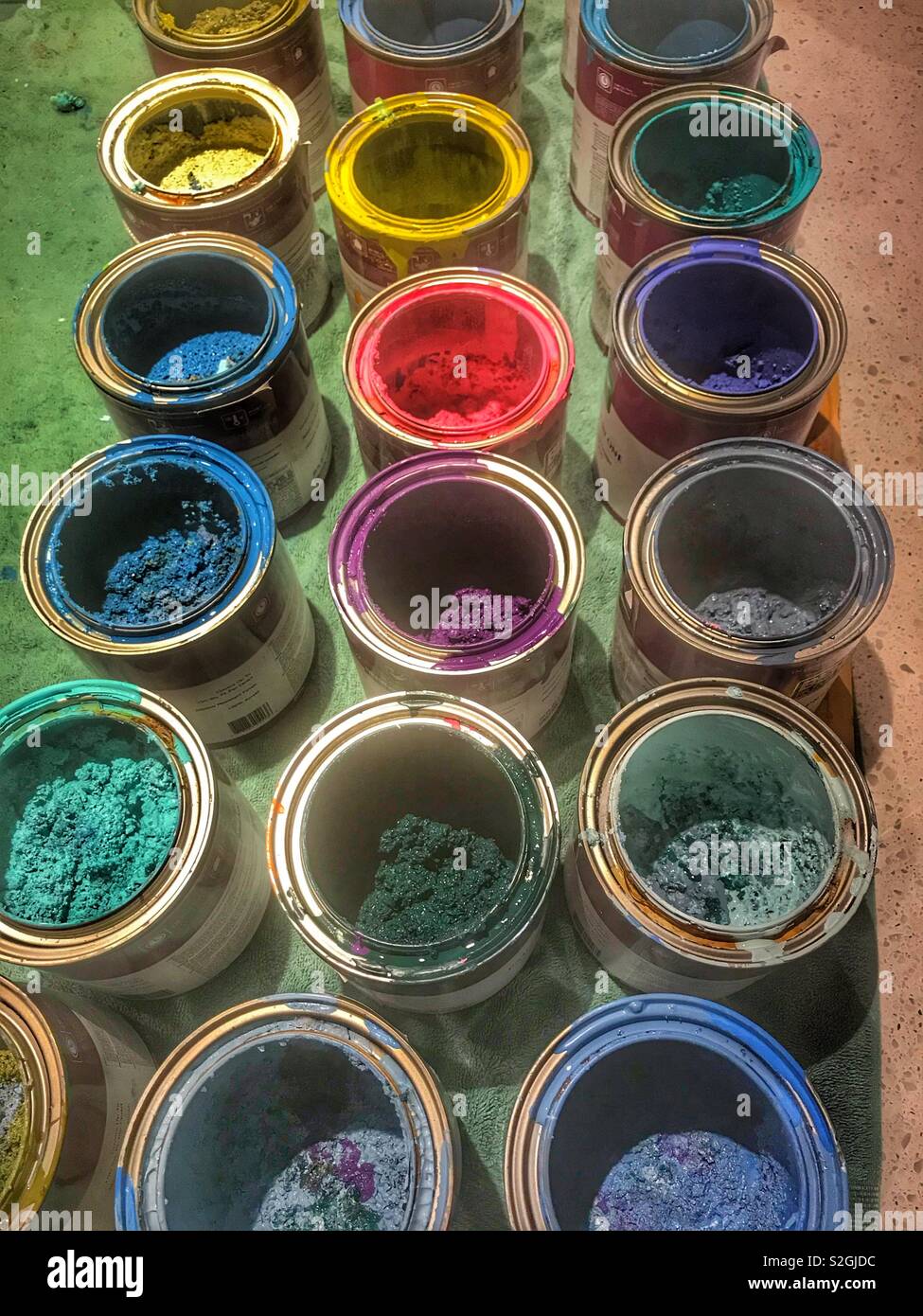 Blue Paint Can Front Large Group Empty Paint Cans Stock Photo by ©gemenacom  4679846