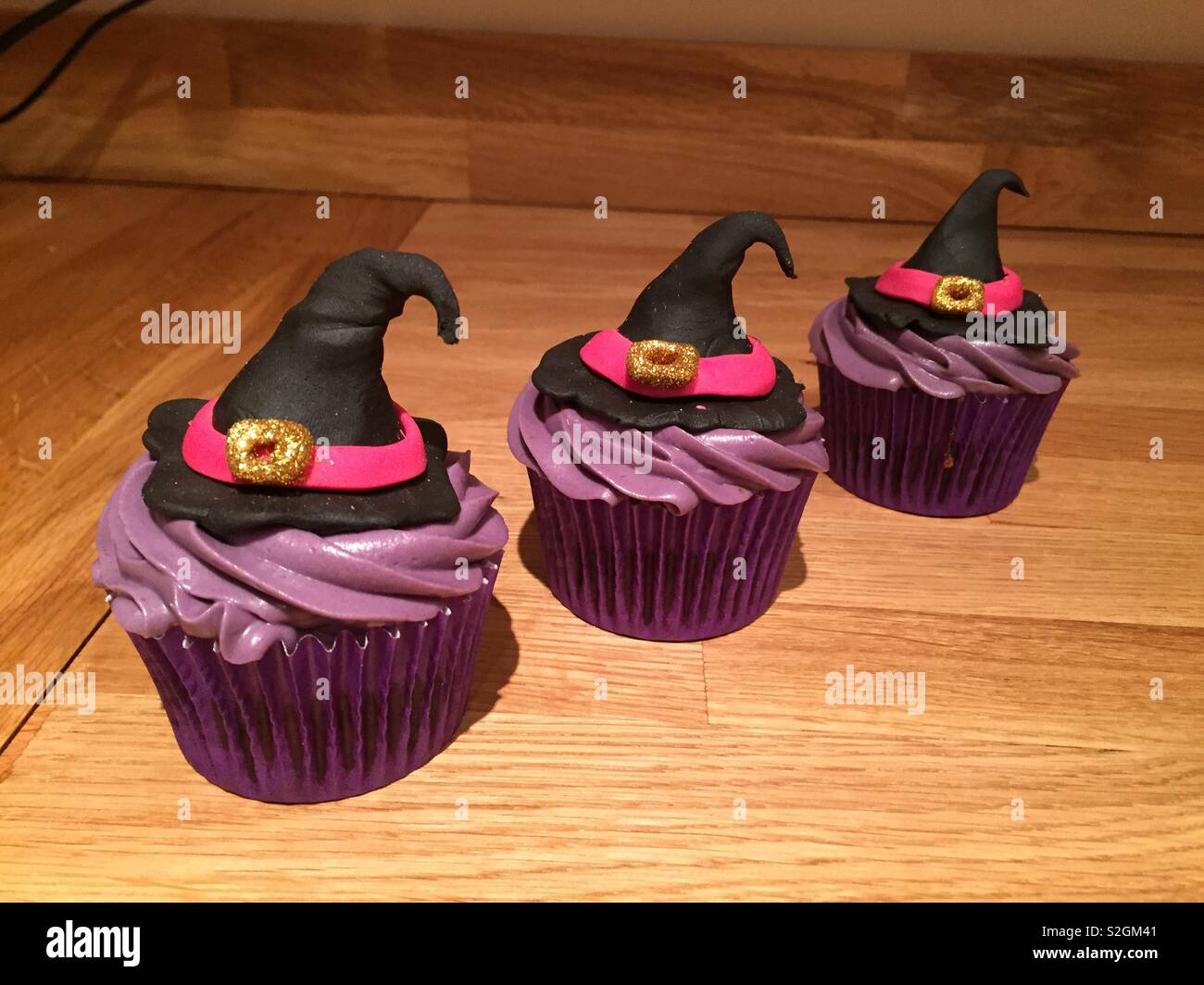 Halloween Themed Cupcakes witches Hat Stock Photo Alamy