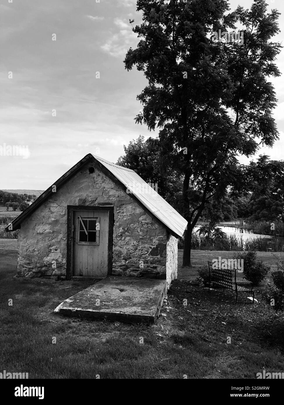 Old Farm Building Stock Photo Alamy