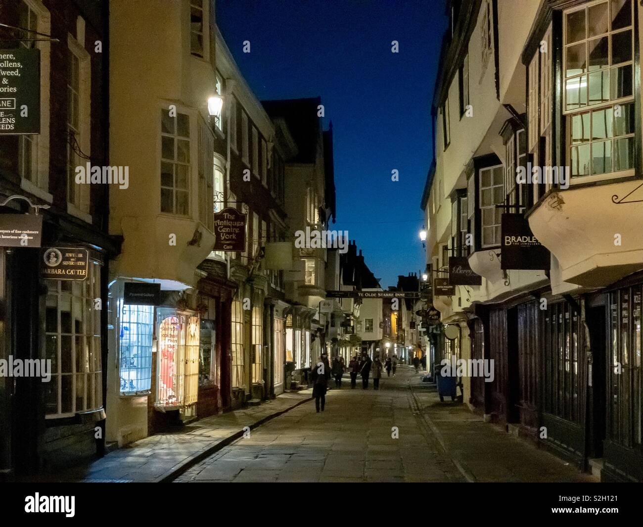 Shops in stonegate york stonegate hires stock photography and images Alamy