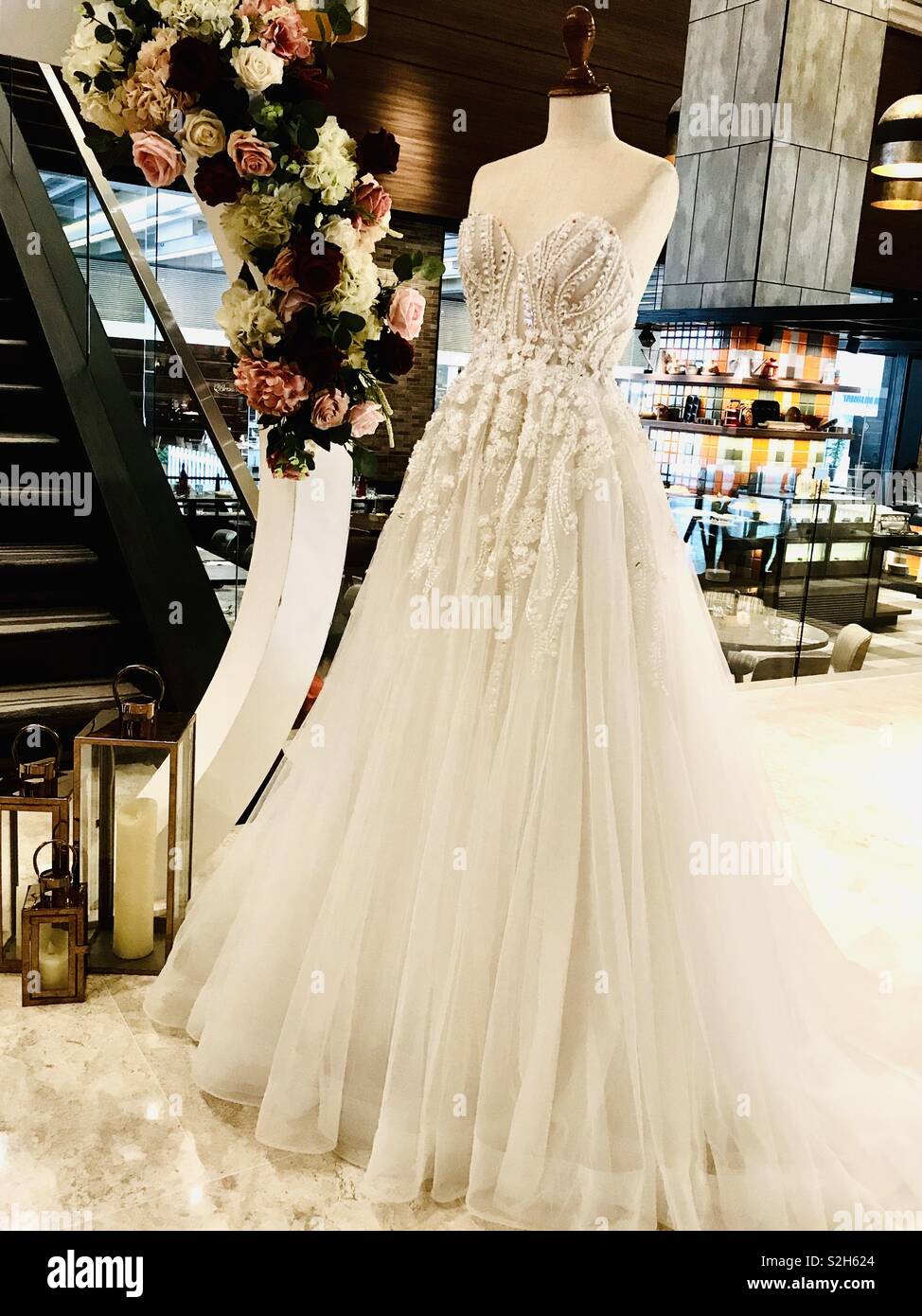 find a wedding website