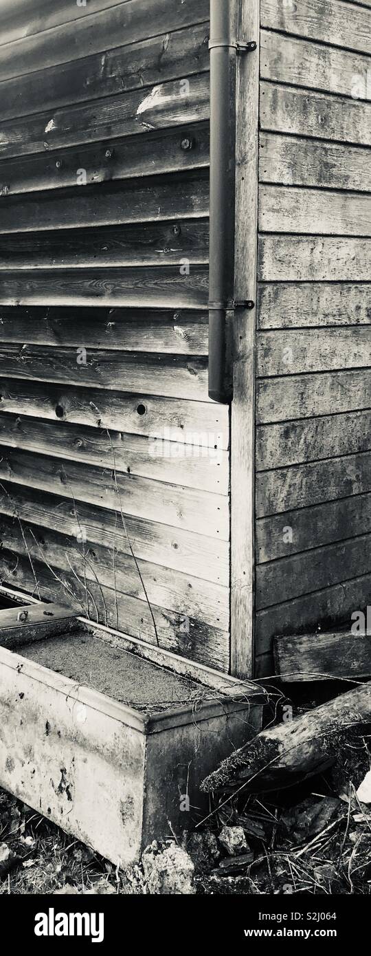 Broken down shed hires stock photography and images Alamy