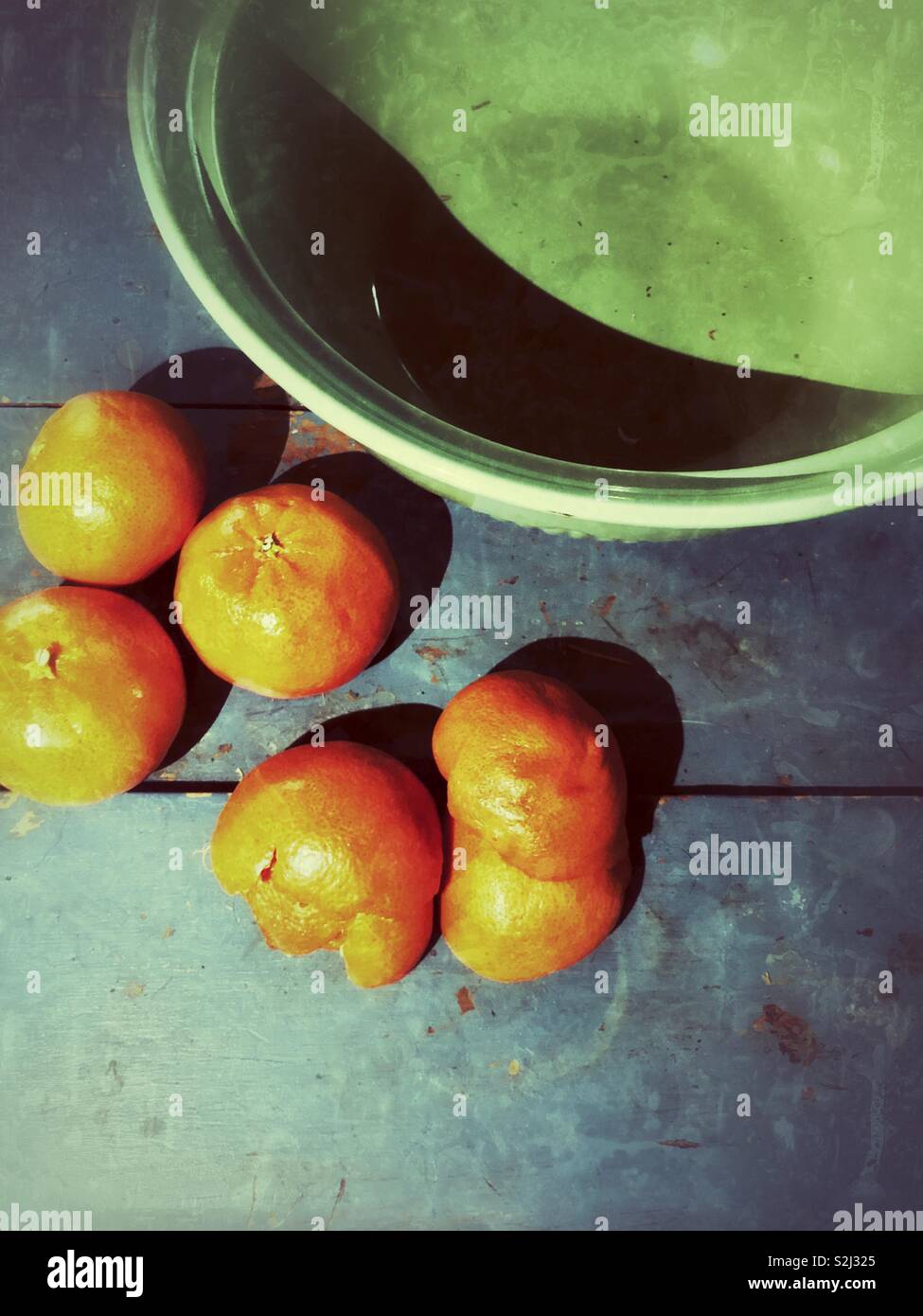 Vivid Oil Painting Type Filter On Still Life Of Tangerines And Peeling On A Blue Surface Beside A Green Bowl Stock Photo Alamy Vivid Oil Painting Type Filter On Still Life Of Tangerines And Peeling On A Blue Surface Beside A Green Bowl Stock Photo Alamy