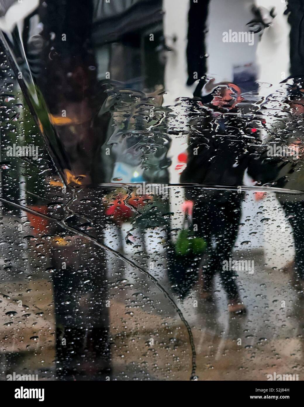 Windshield wipers rain hires stock photography and images Alamy