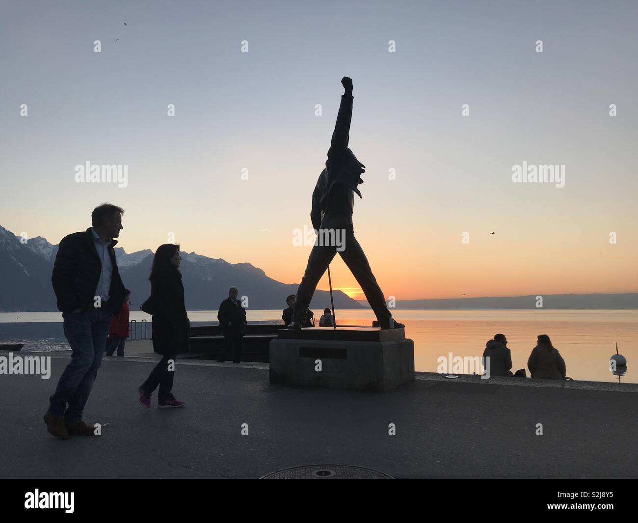 Freddie Mercury statue in Montreux, Switzerland at sunset Stock Photo Alamy Freddie Mercury statue in Montreux, Switzerland at sunset Stock Photo Alamy