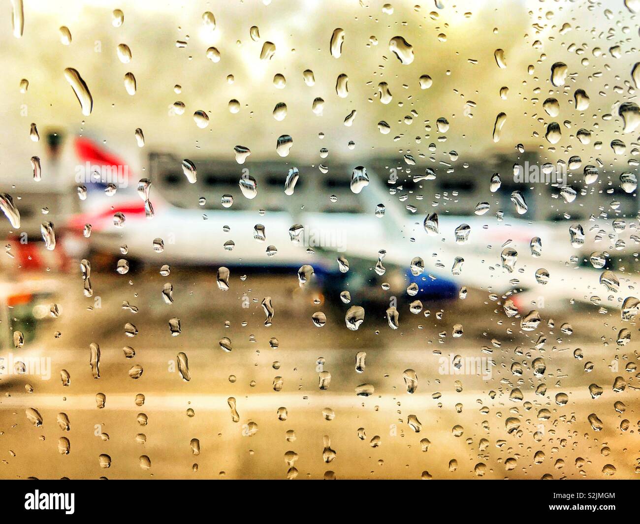 Raindrops Window Rainy Day Rain Raining High Resolution Stock Photography And Images Alamy