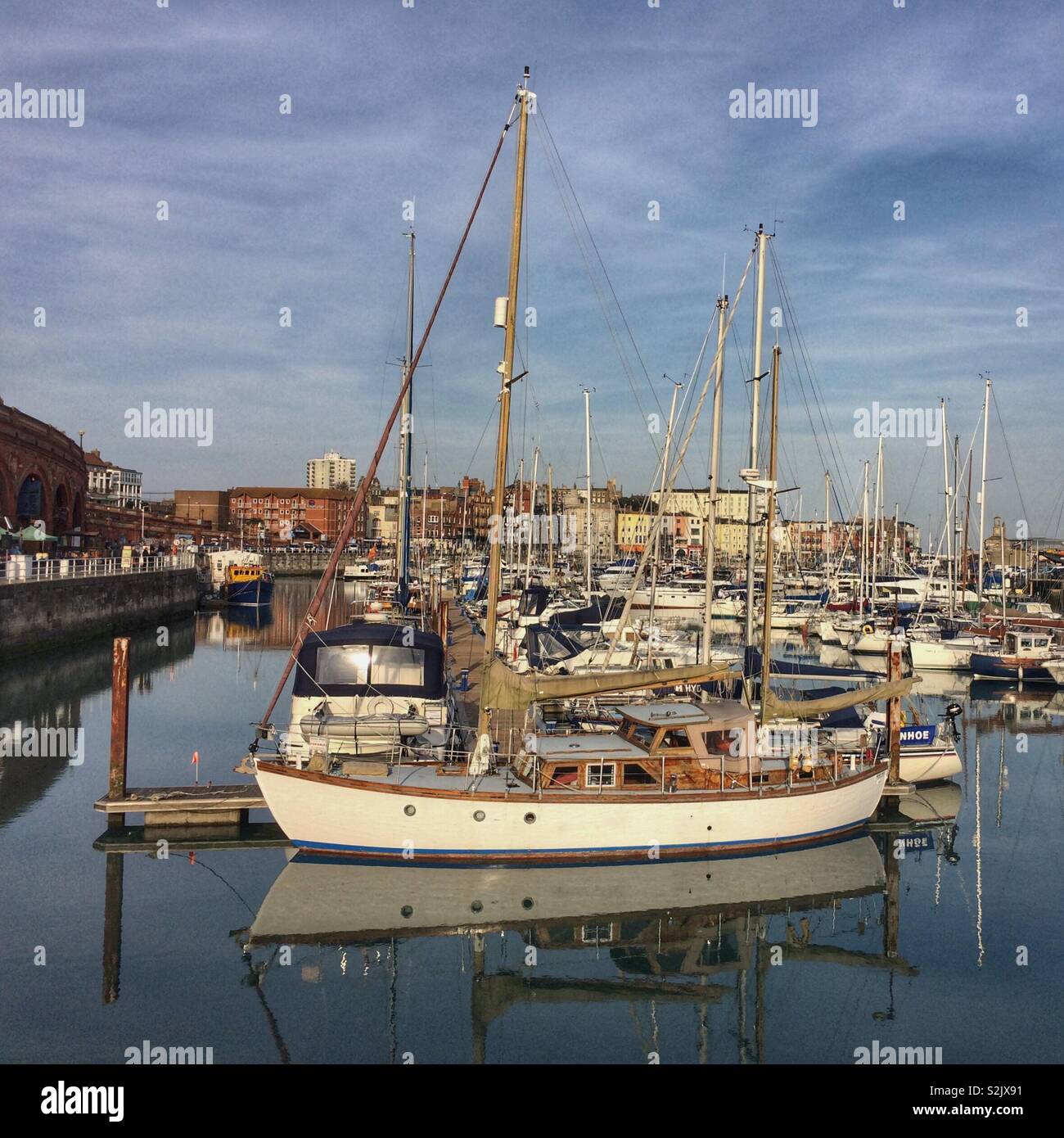 Royal harbour ramsgate hi-res stock photography and images - Alamy