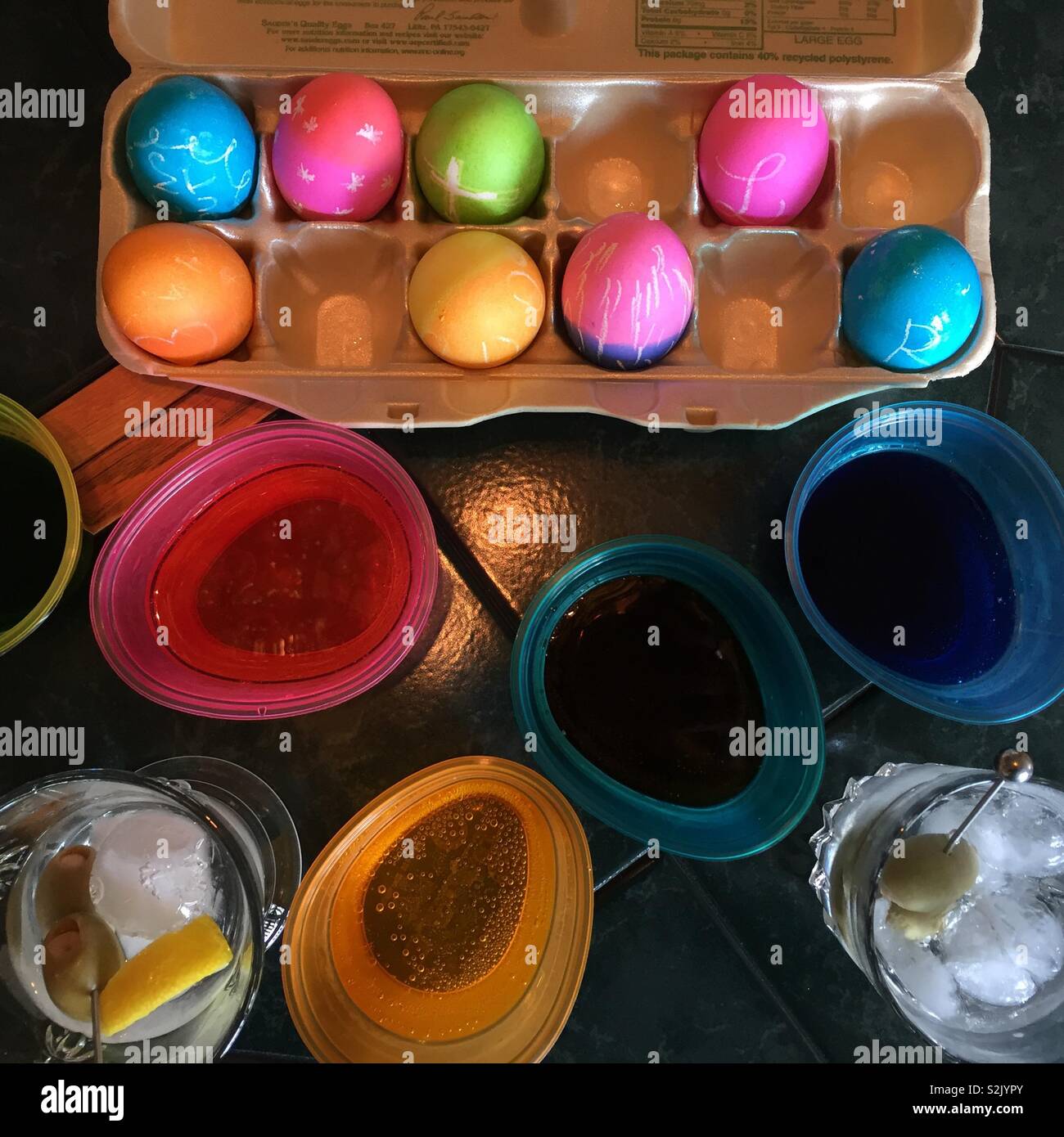 Dyeing Easter eggs Stock Photo Alamy