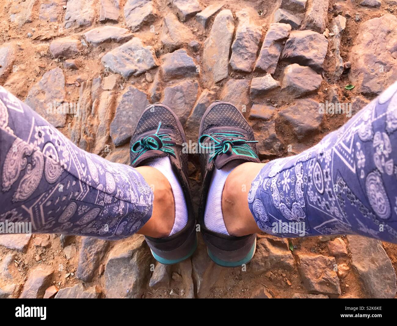Woman legs hi-res stock photography and images - Alamy