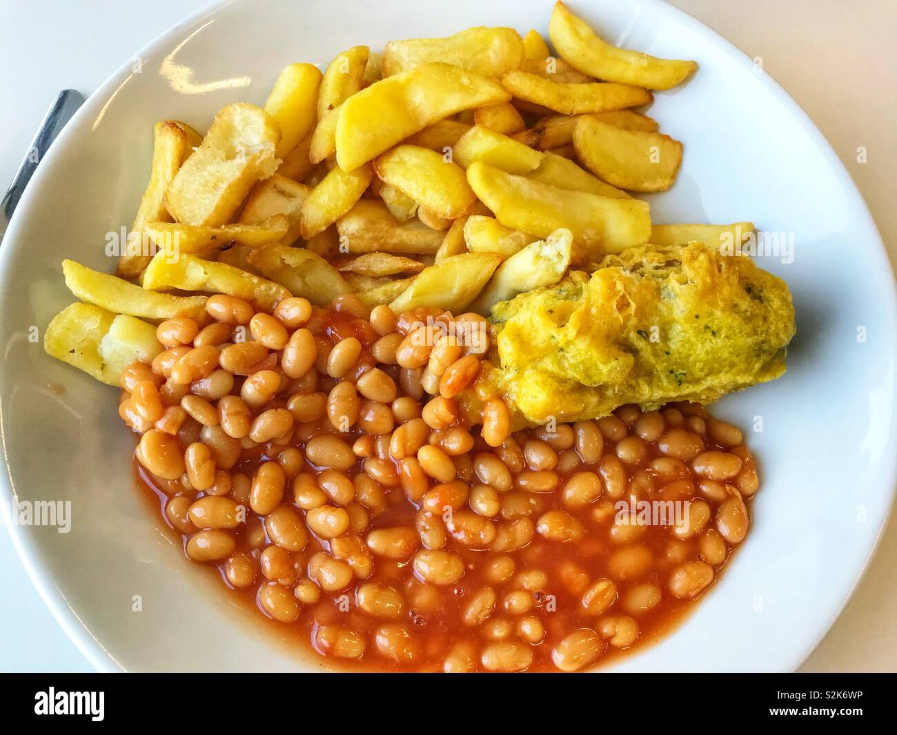 Sausage chips baked beans hires stock photography and images Alamy