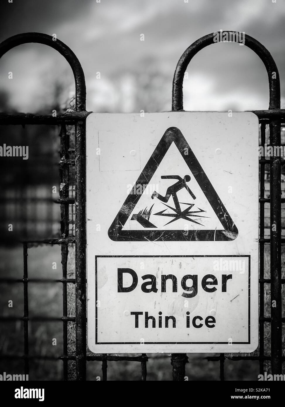 Danger. Thin ice. Glasgow. Scotland. UK. Stock Photo