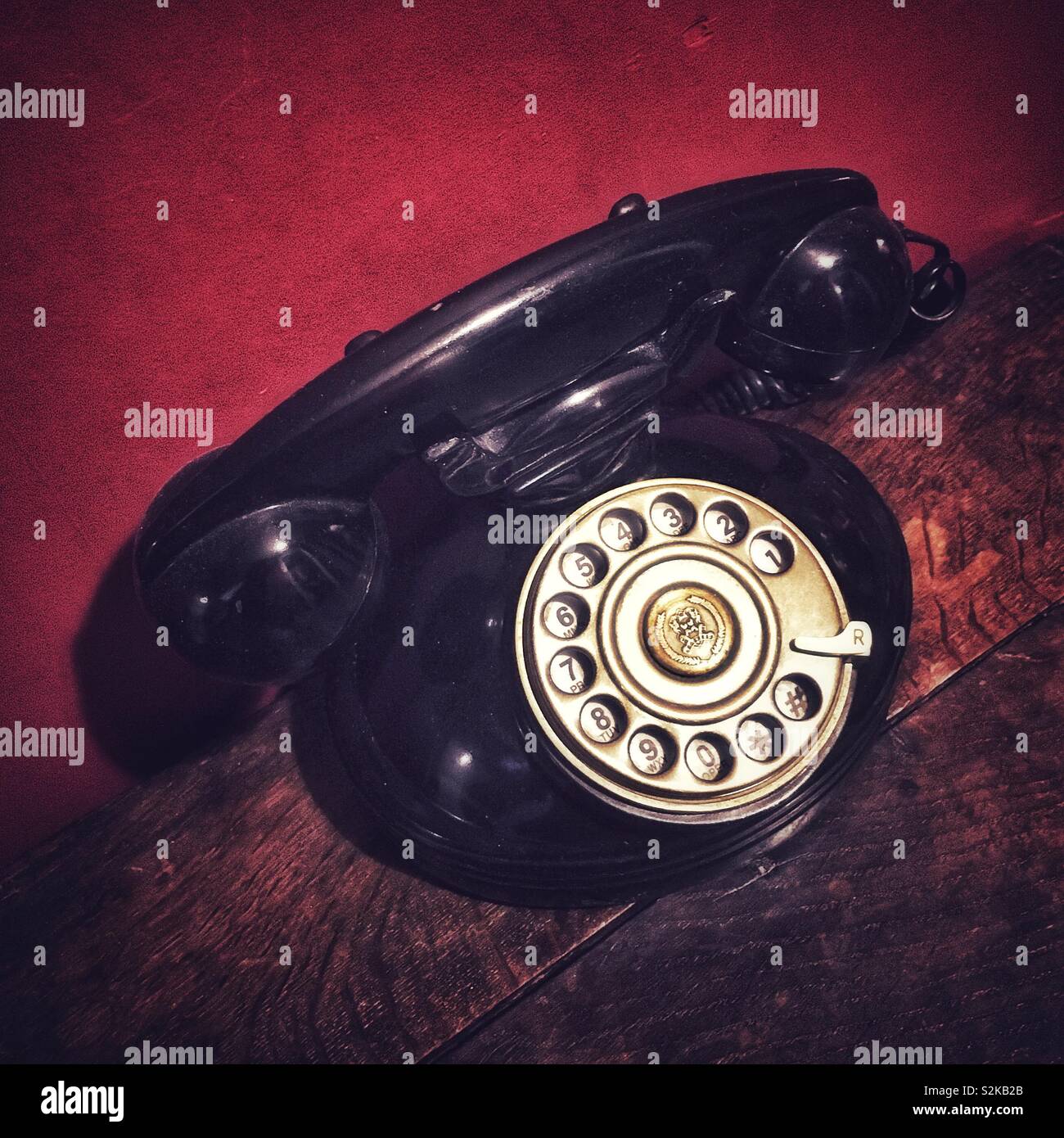 Old telephone with handset and dial Stock Photo Alamy