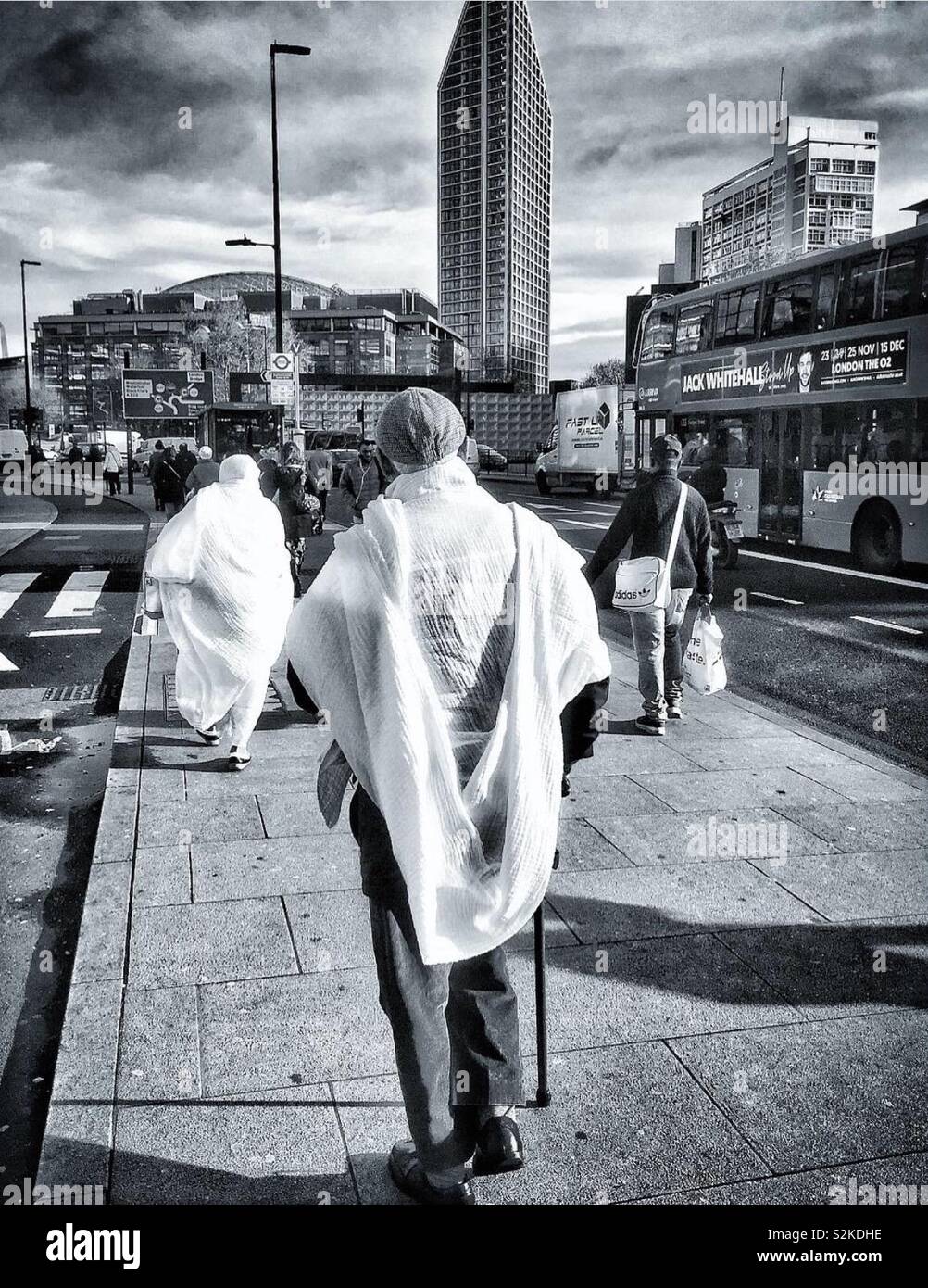 London multicultural outdoors hi-res stock photography and images - Alamy
