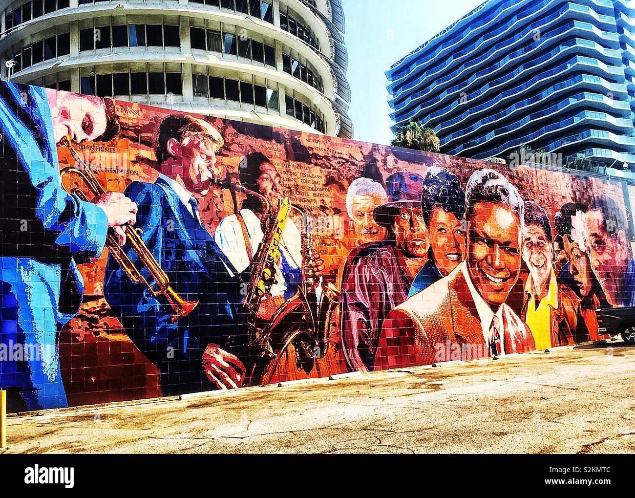 Cool Street Art Of Famous Singers And Musicians On A Brick Wall In Los Angeles Usa Stock Photo Alamy