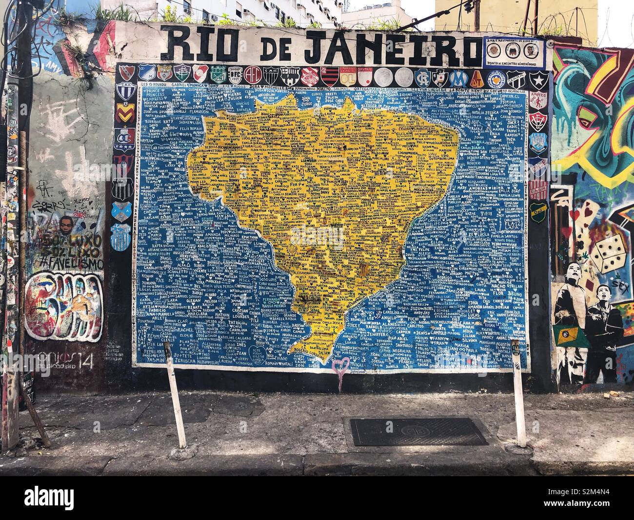 グランドセイコー セール hi-res brazil janeiro de rio Graffiti stock and photography アート・デザイン・音楽