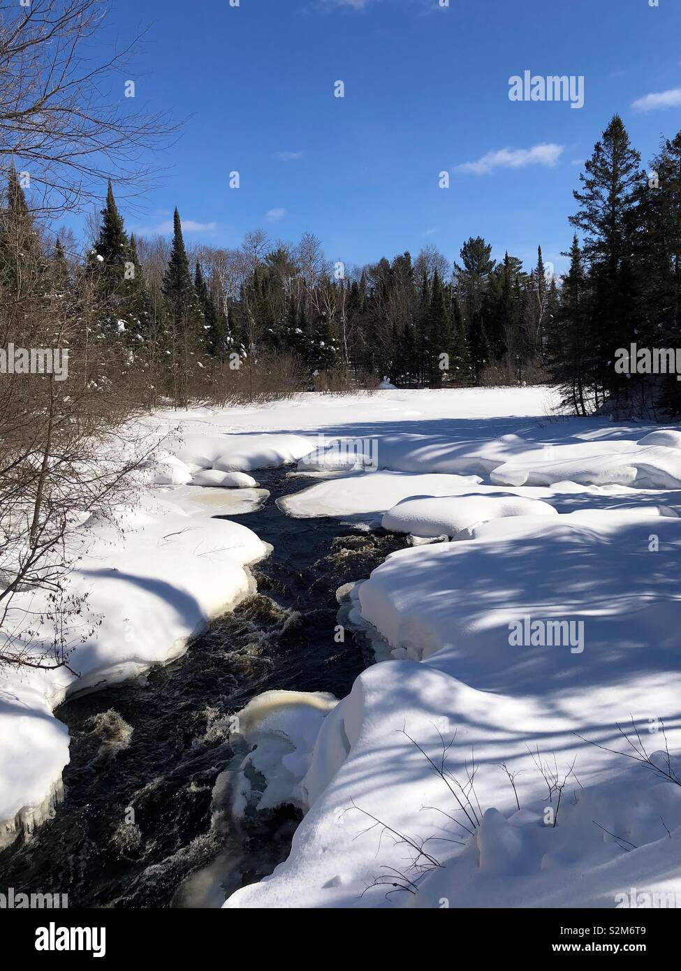 Walking By Wingra Creek In Snow >> Wisconsin Snow Stock Photos Wisconsin Snow Stock Images Alamy Walking By Wingra Creek In Snow >> Wisconsin Snow Stock Photos Wisconsin Snow Stock Images Alamy