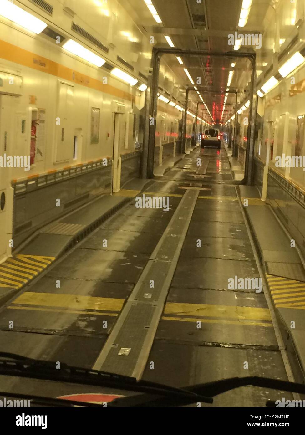 Channel tunnel hires stock photography and images Alamy