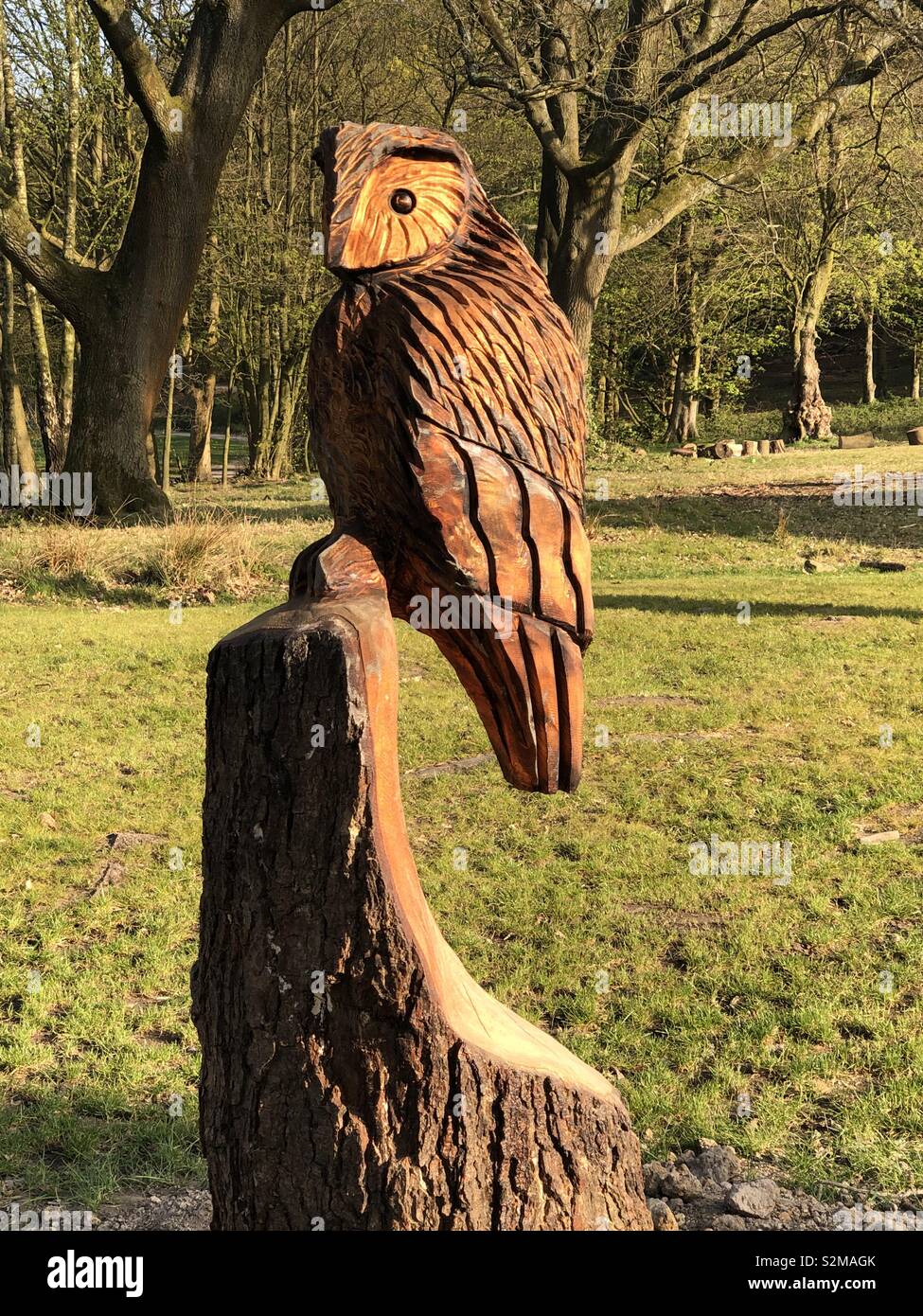 Owl carving hi-res stock photography and images - Alamy