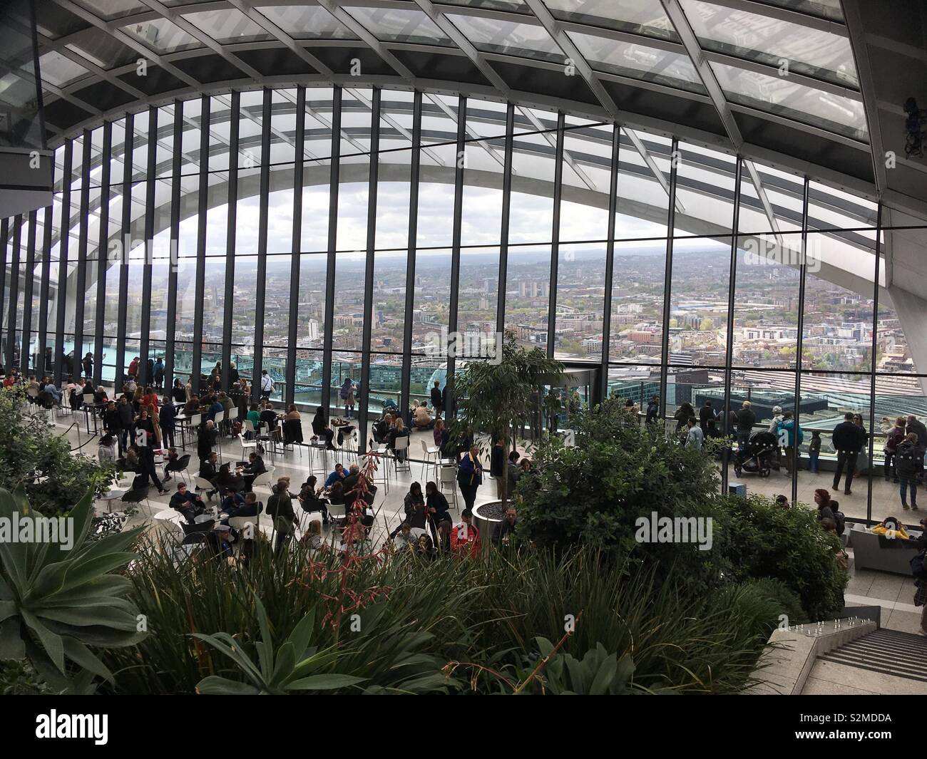 Sky garden building hi-res stock photography and images - Alamy