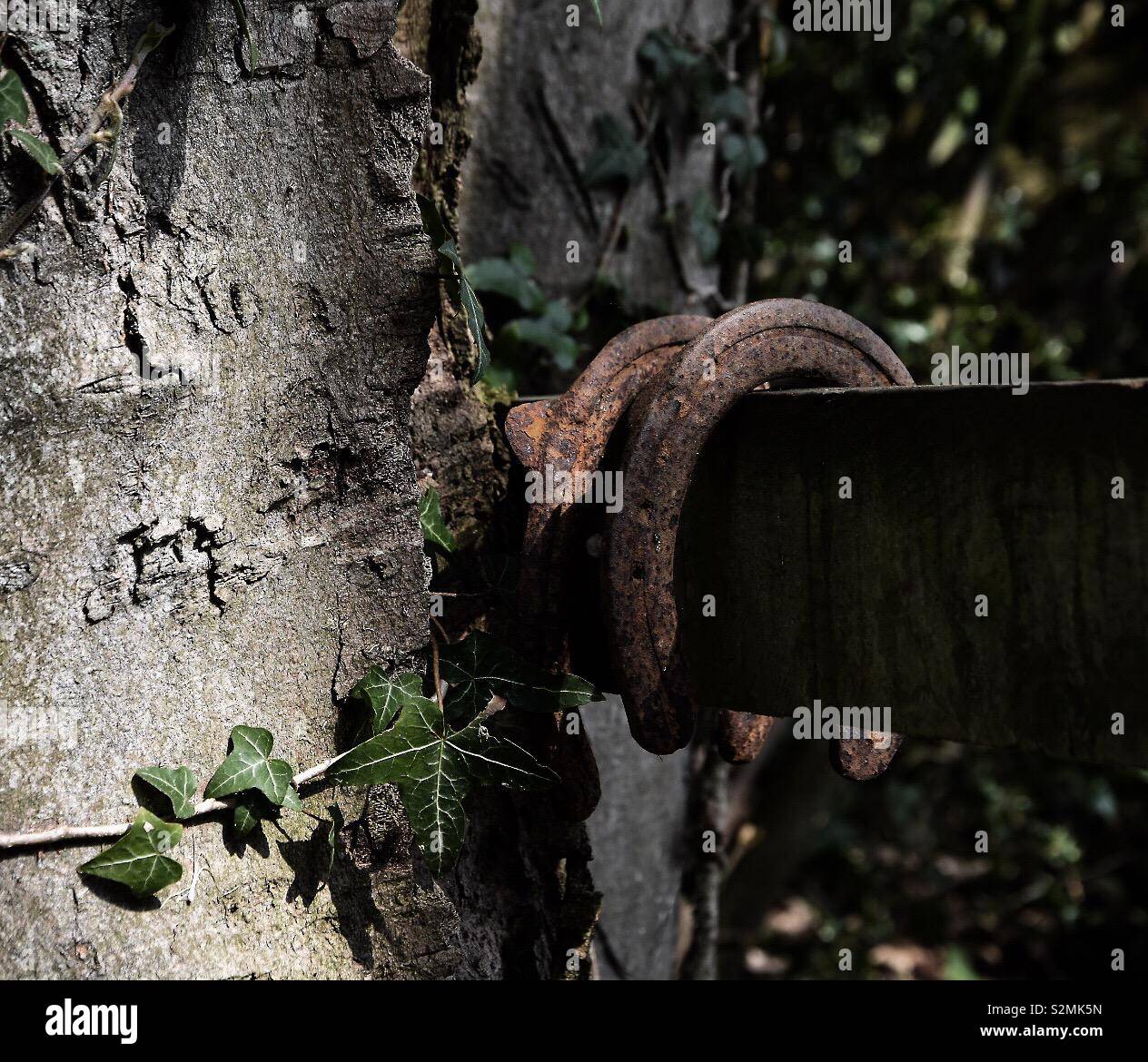 texas-tales-boots-on-fence-posts-is-long-standing-tradition-in-lone