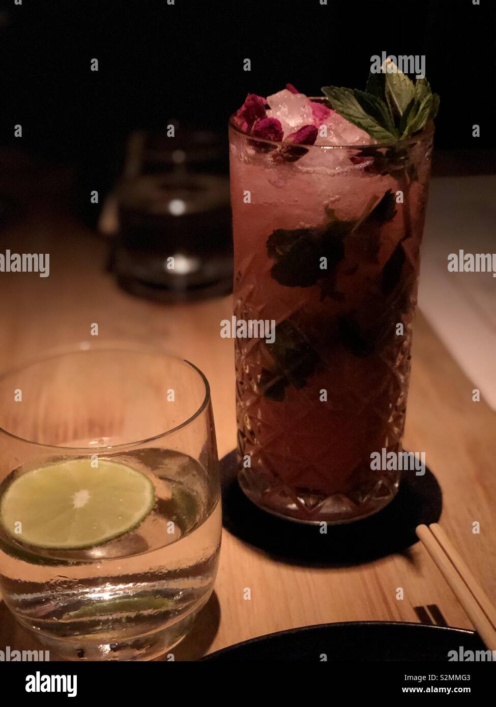 Gin drink and water delicious cocktail Stock Photo Alamy