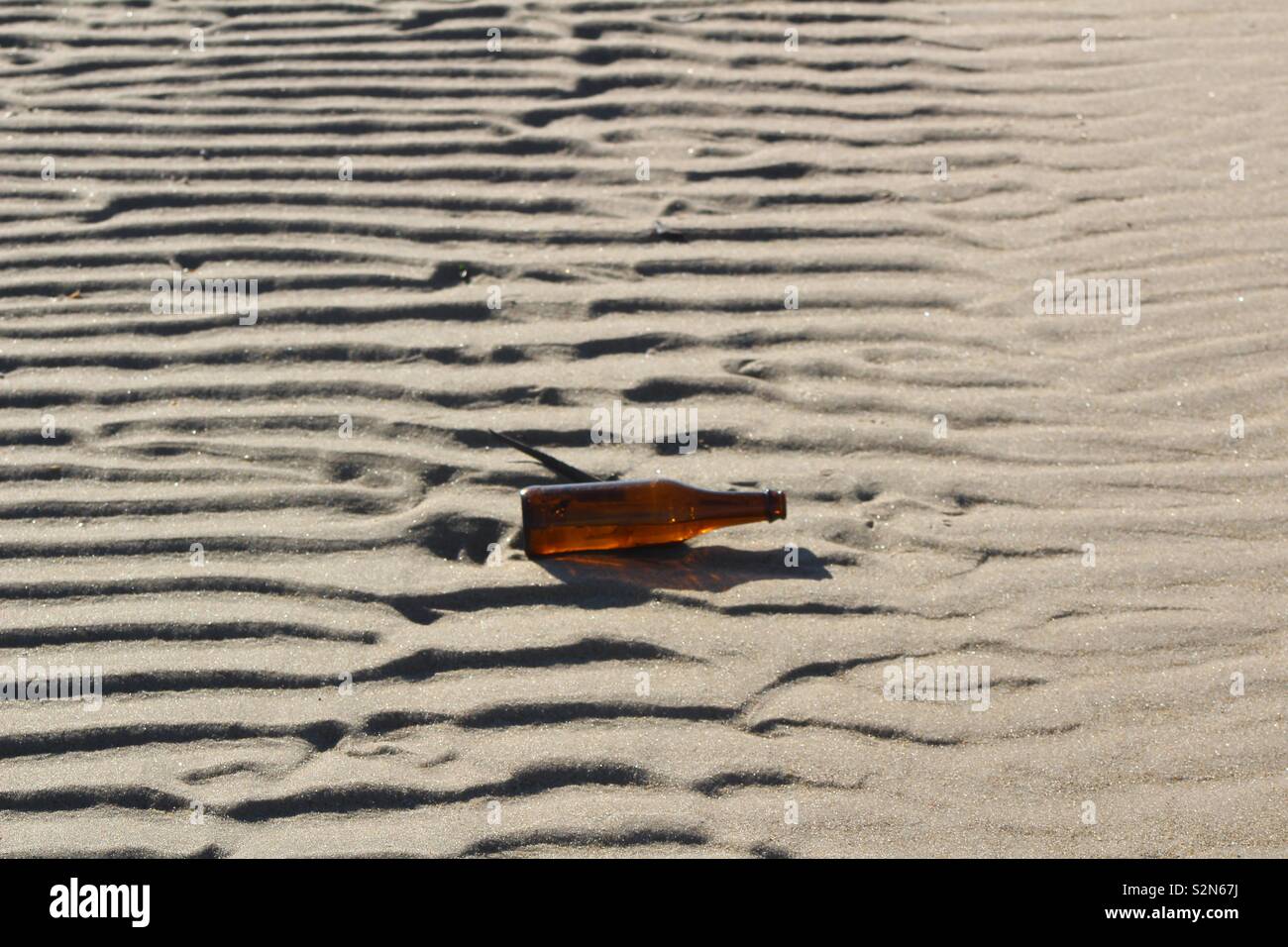 Wavy glass hires stock photography and images Alamy