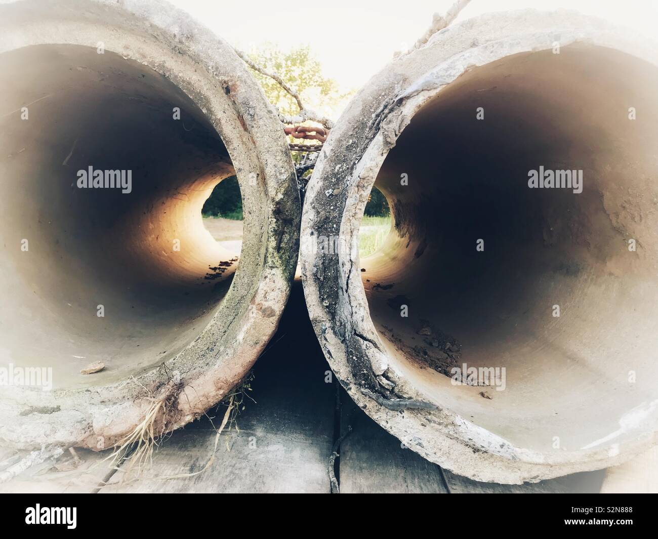Cement pipe hires stock photography and images Alamy