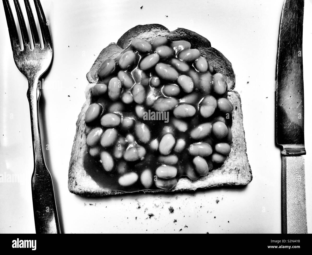 Baked beans on toast Stock Photo Alamy