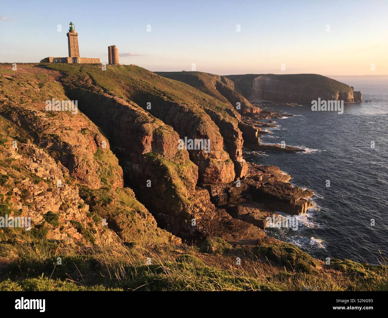 Cap Frehel with lighthouse, cost of Brittany, France Stock Photo Alamy