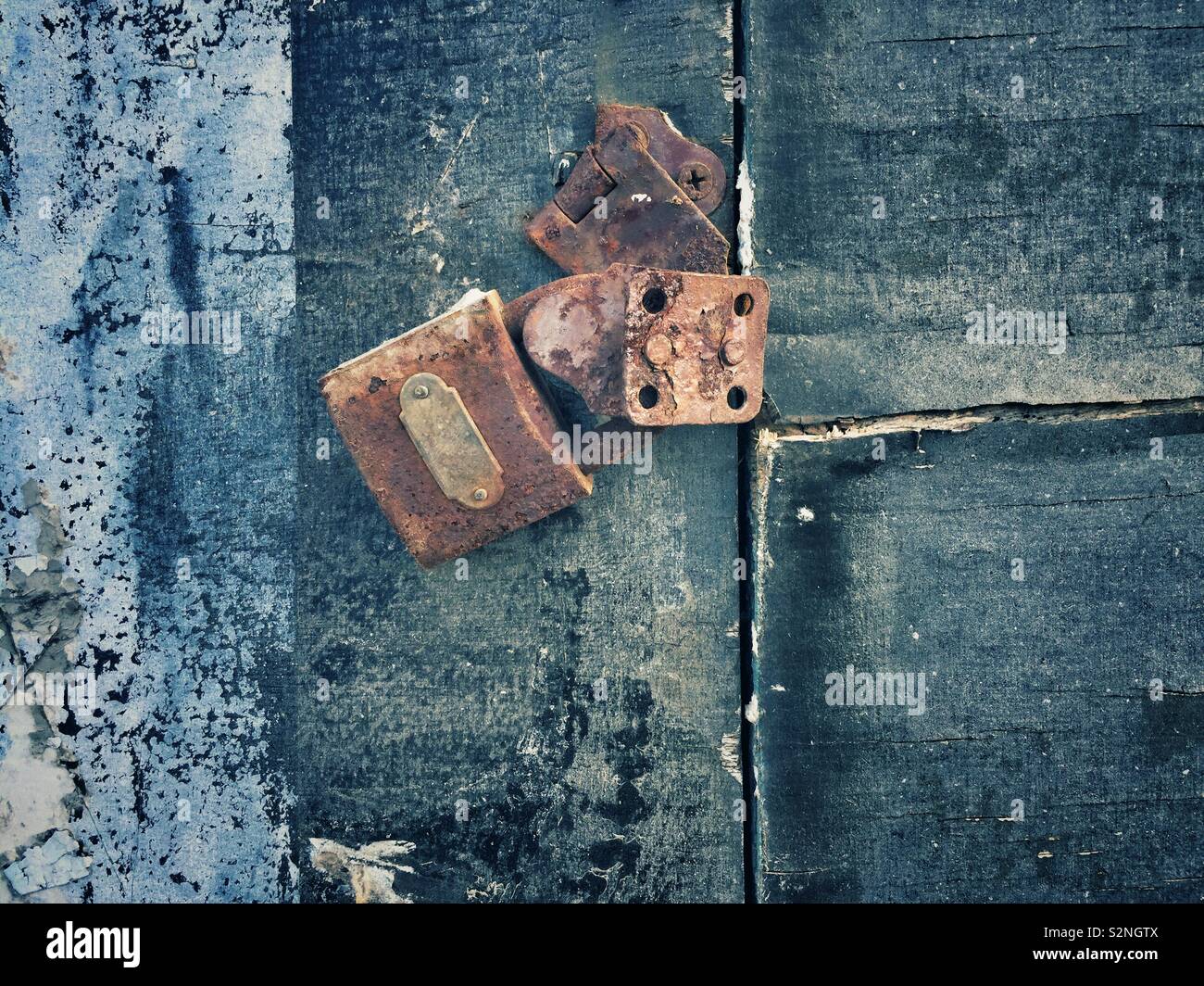 Latch lock hires stock photography and images Alamy