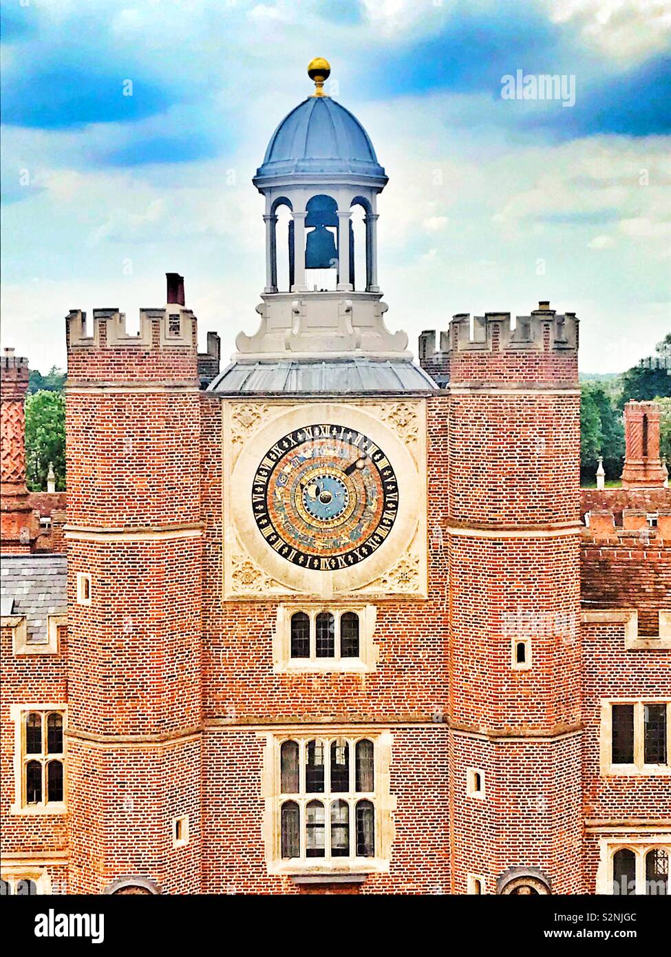 Hampton Court Palace Clock Stock Photo Alamy