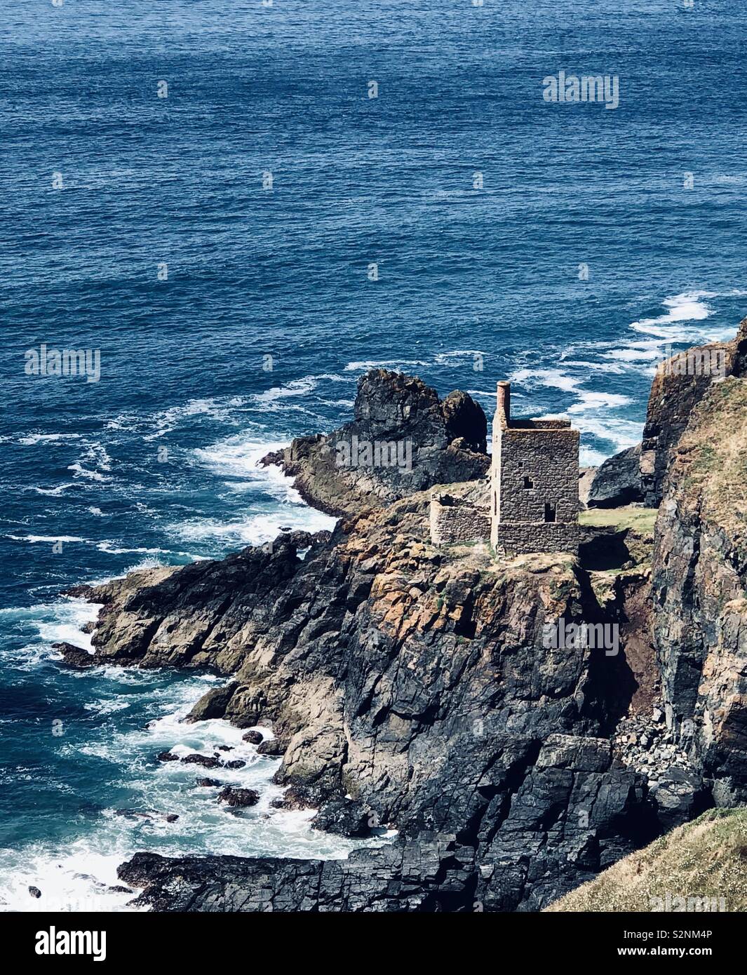 The abandoned mine engine house of Wheal Owles, Botallack in Cornwall, where British drama Poldark was filmed. Stock Photo