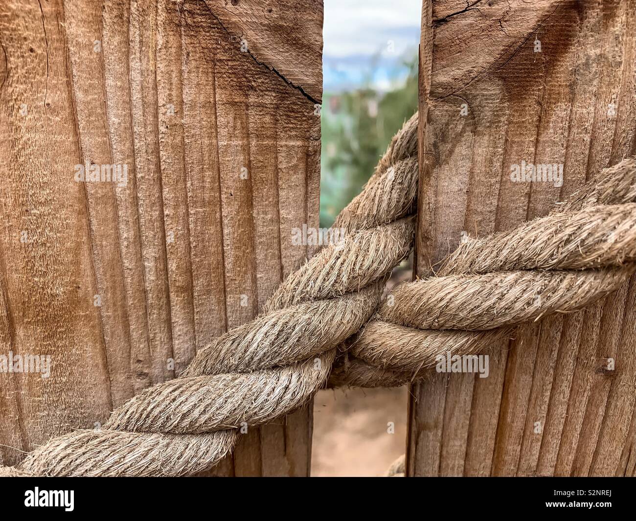 Ropes background hires stock photography and images Alamy