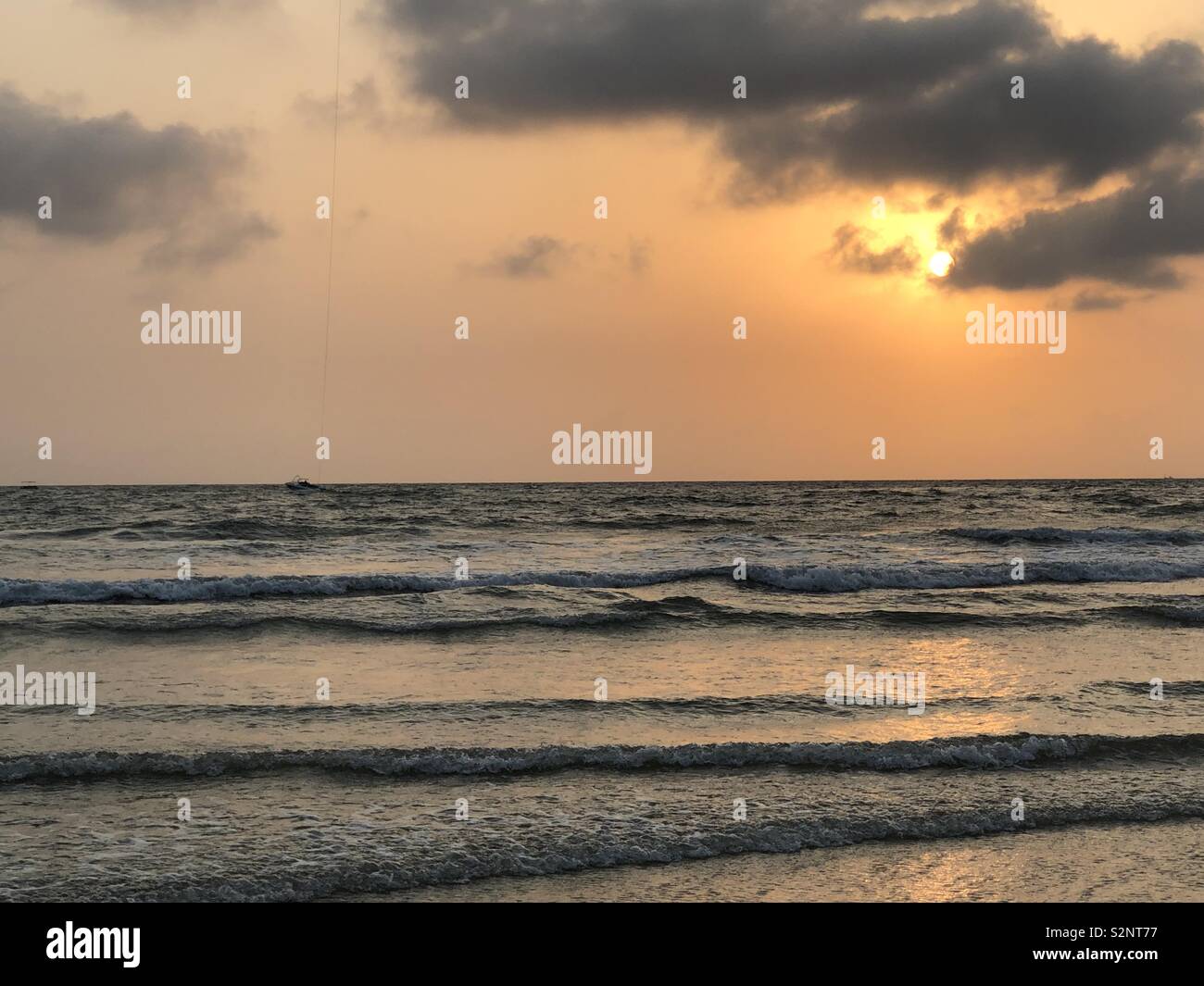 Goa beach sunset hi-res stock photography and images - Alamy