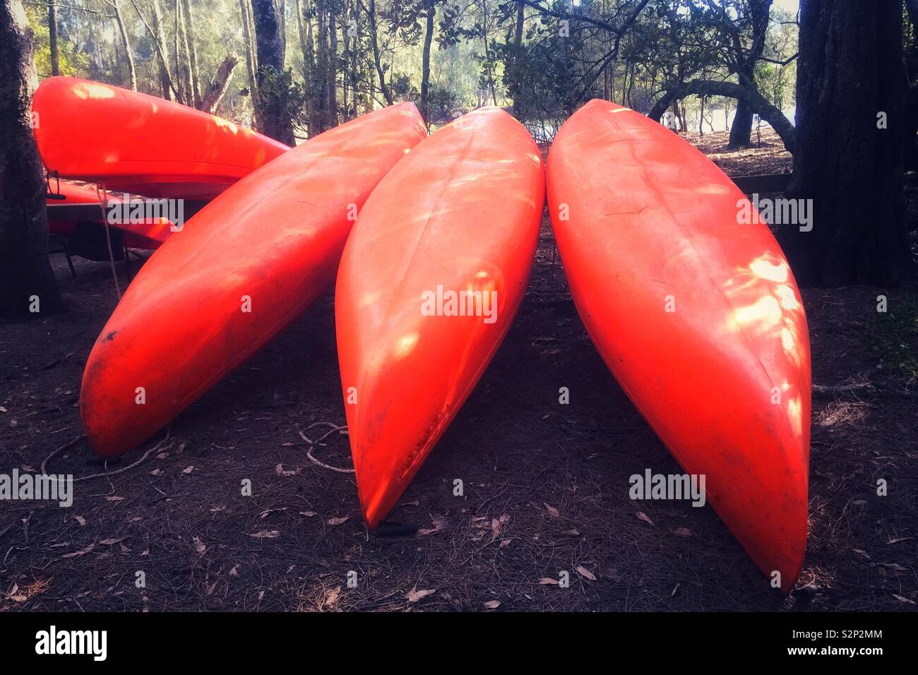 Upside down canoe hires stock photography and images Alamy