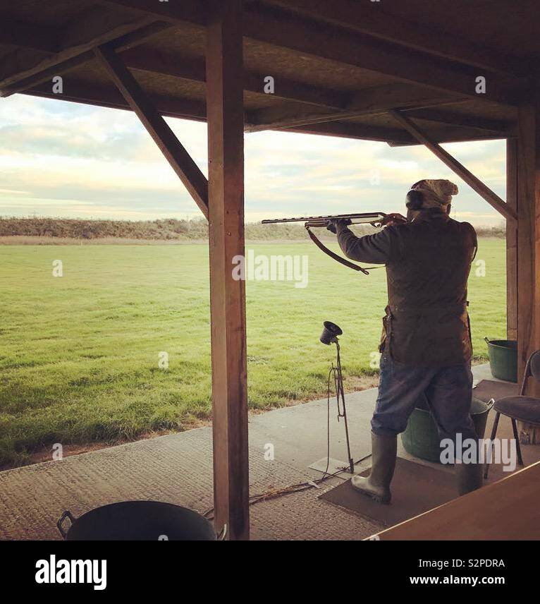 Trap clay pigeon shooting Stock Photo Alamy