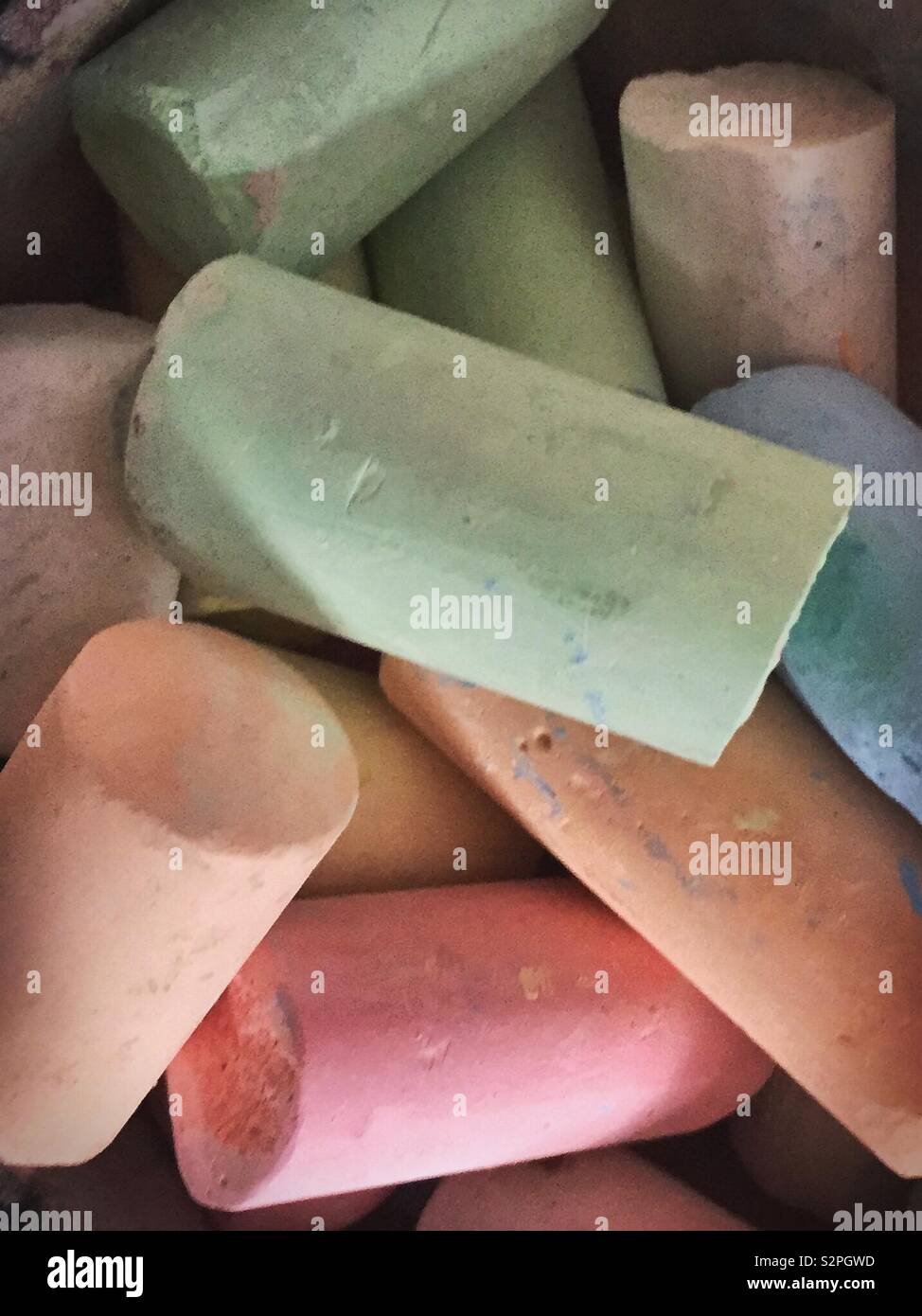 Chalk sticks hires stock photography and images Alamy