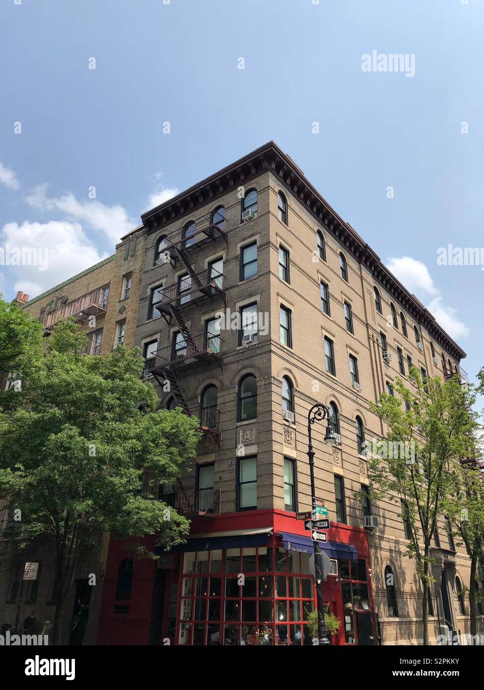 How to Find the Friends Apartment Building in NYC 